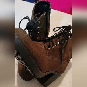 Shoedazzle Brownish/greenish boots - Size 8